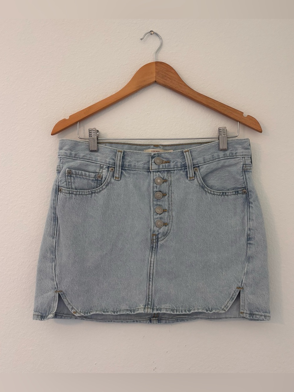 Levi’s Icon Denim Skirt High Waisted Mini Size 29